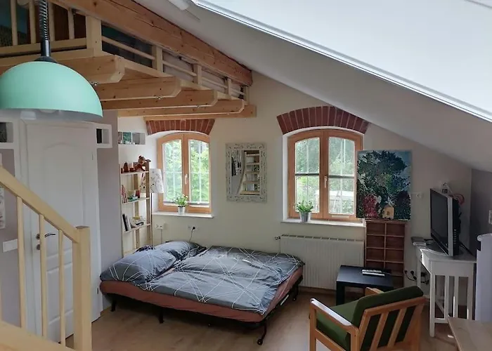 Atelieo Beim Nussbaum *